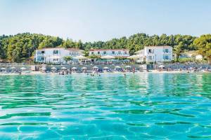 Xenios Dolphin Beach Hotel