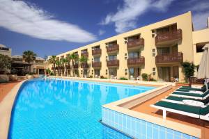 Giannoulis Santa Marina Plaza