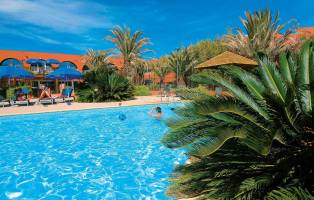Residence Du Golfe 2p4p Pool Side