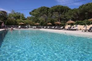 Camping Hameau Des Pins - La Moutonne