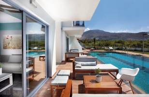 Sunday Beach Resort