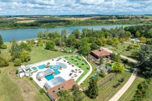 Camping Lac De Thoux - Ciela Village