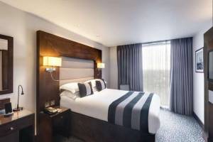 Park Grand London Heathrow Hotel