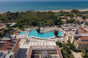 Side Star Resort