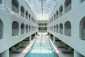 Away Bangkok Riverside Kene