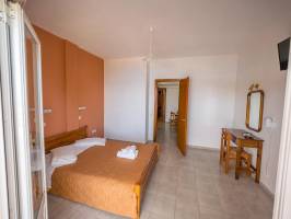 Oceanis Harbour View