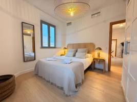 Life Apartments Alameda Colon