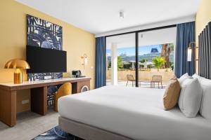 The Rif at Mangrove Beach