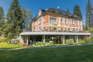 Wellness & Spa hotel Villa Regenhart