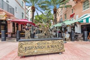 Kasa El Paseo Miami Beach