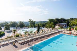 Hu Norcenni Girasole Village