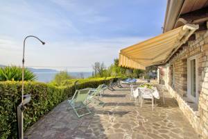 Verde Salvia With Lakeview Terrace+Garde