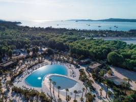 Tour Opérateur sur camping 5 à Port Grimaud