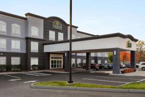 La Quinta Inn&Suites by Wyndham Mt. Laurel - Philadelphia