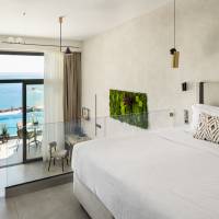 Akrotiri Olympus Luxury Suites