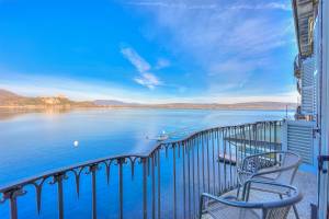 La Dolce Vita Pied dans L' Eau