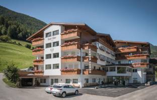 Hotel Adler