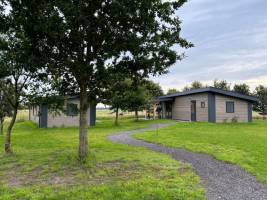 Ruim 6-persoons chalet met terras nabij natuurgebied de Weerribb