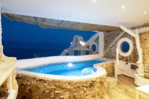 Pontikonisi Hotel & Suites