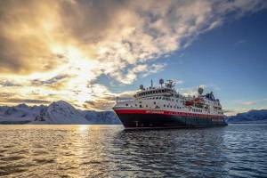 Hurtigruten Expeditie IJsland, Jan Mayen en Spitsbergen | Ontdek