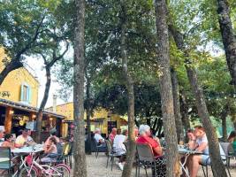 Camping Domaine des Chênes Blancs Pausado