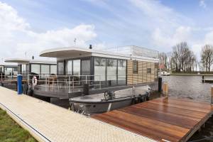 Houseboat 'Elysium' met eigen aanlegsteiger - Paviljoenwei 4-14 