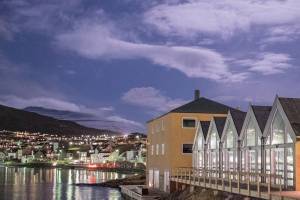 Cottages By The Sea - Sørvagur