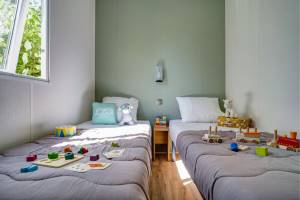 Cottage Friends 10p AirCon