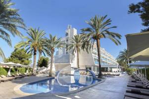 Mar Hotels Playa de Muro Suites