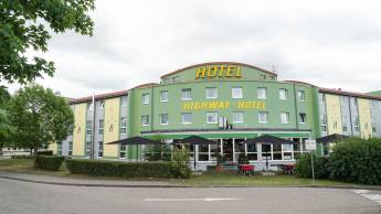 Highway Hotel