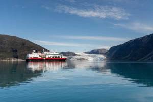 Hurtigruten Expeditie Groenland | Reykjavik - Nuuk