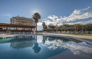 Interpass Vau Hotel & Apartments