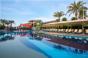 Crystal Family Resort