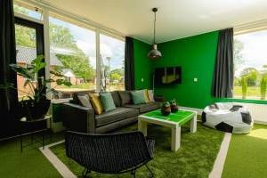 Kinderbungalow FC Mölke stadion met warme bubbeltub I 6 pers.