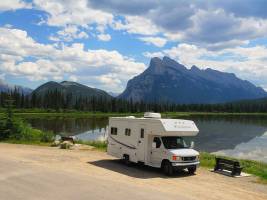 Camperhuur Four Seasons Edmonton, incl. vlucht met KLM