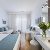 Hotel Louis Phaethon Beach