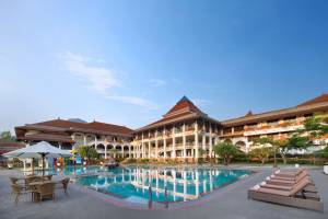 Royal Hotel and Villa Batu