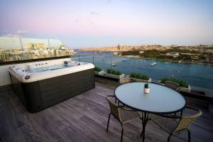 The Londoner Hotel