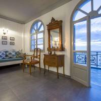 Caldera's Dolphin Suites