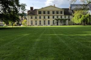 Pierry, im Herzen der Champagne, üppiger Campingplatz mit Verkos