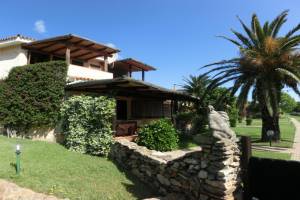 Blue&Green House With Shared Pool