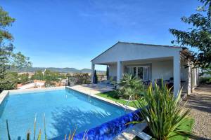 Vakantiehuis in Brignoles met zwembad, in Provence-Côte d'Azur.