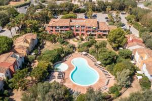 Le Hameau de la Pinede 2p5p Pool View R