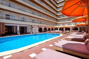 Bahia de Palma by FERGUS