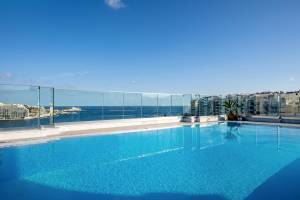 Plaza Regency Hotel