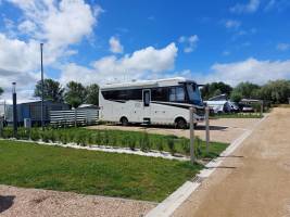 Camperplaats Large - 105 m²