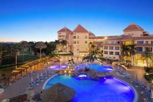 Hilton Pyramids Golf