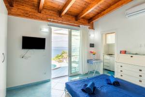 Dependance Castiglione With Pool And View