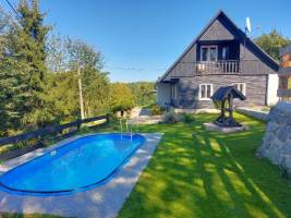 Leisure Lounge & Pool