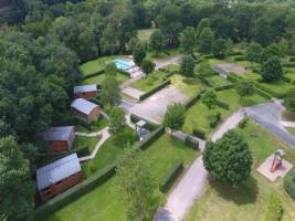 Flower Camping Le Val Vert en Berry